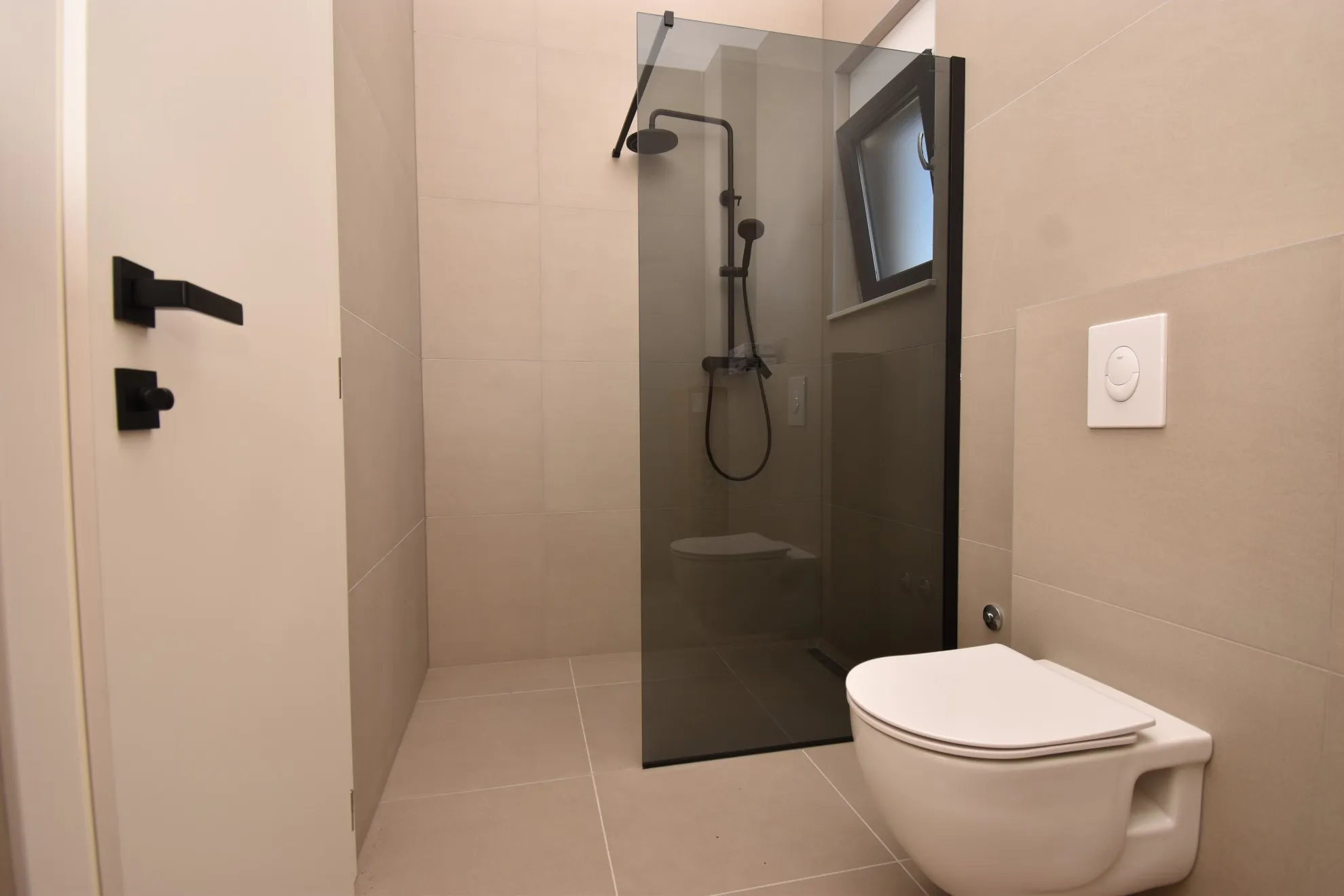 luksuzan dvoetažni stan u dvojnom objektu s bazenom 240m2 - slika 14