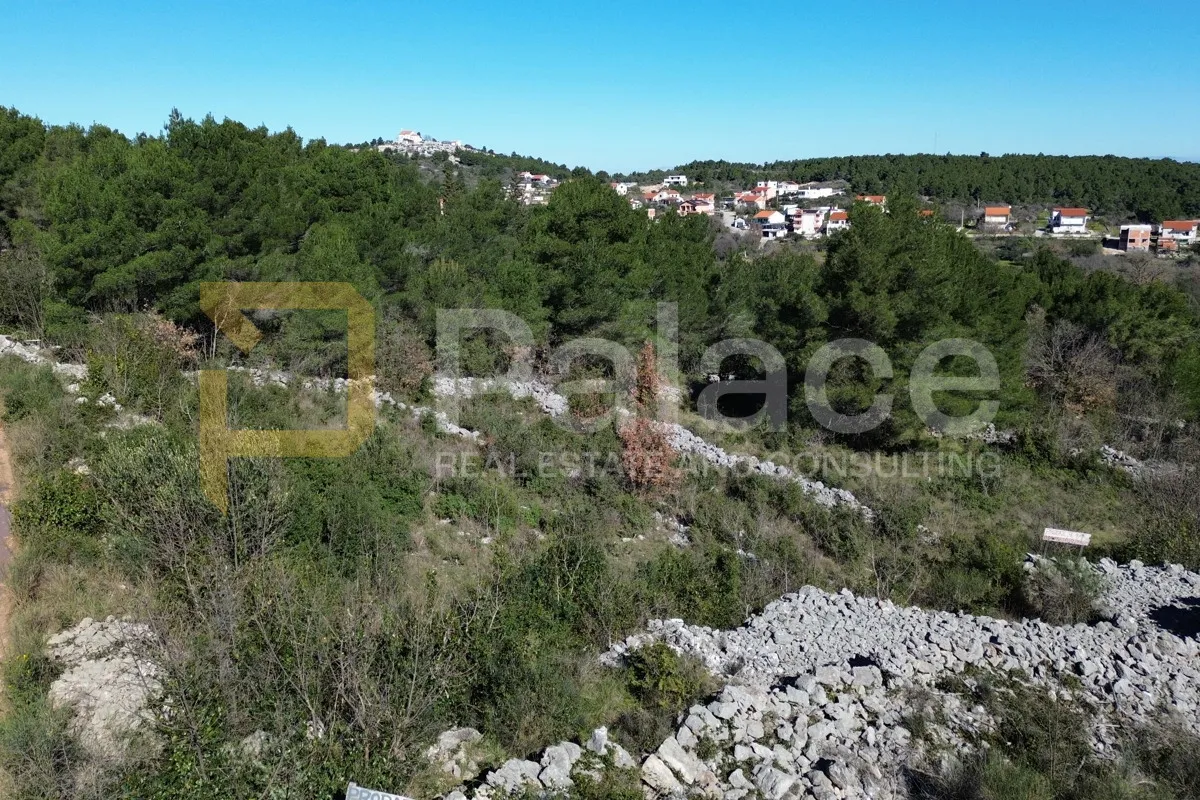 bilice: građevinsko zemljište gospodarske namjene 1442m2 - slika 2