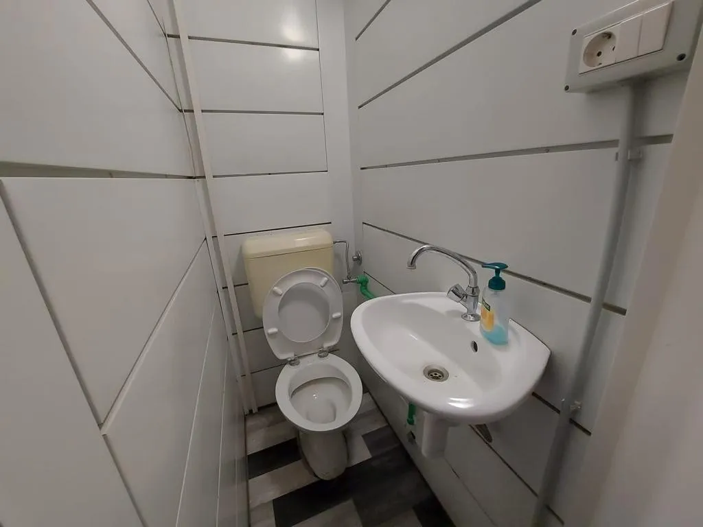 objekt na odličnoj lokaciji, brodarica - slika 3
