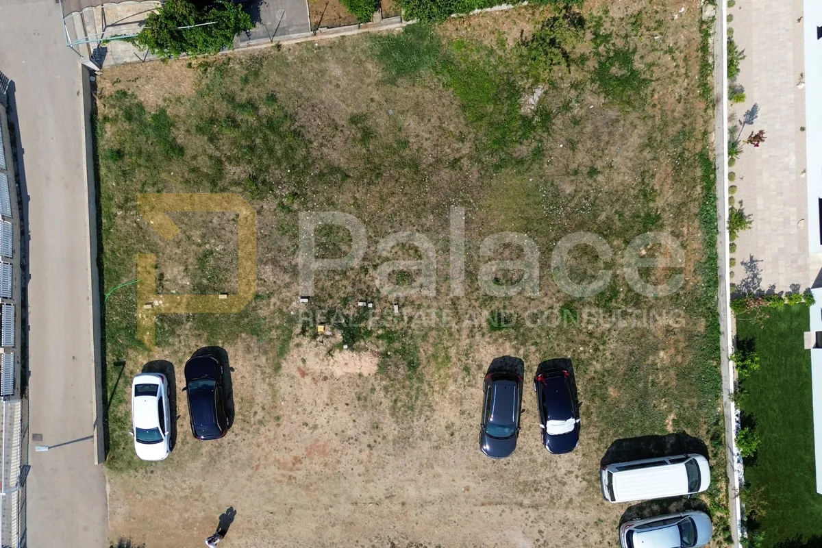 zemljište sa projektom i građevinskom dozvolom na odličnoj lokaciji - slika 3