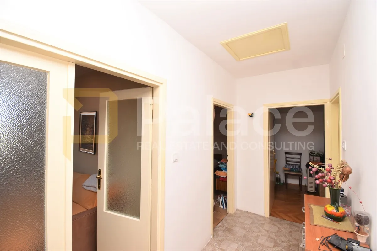 trosoban stan za dugoročan najam radnicima s garažom, šibenik, 70 m2 - slika 8