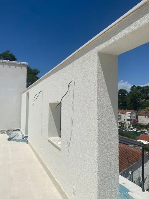 kuća od bračkog kamena 50m od mora, brač - slika 2
