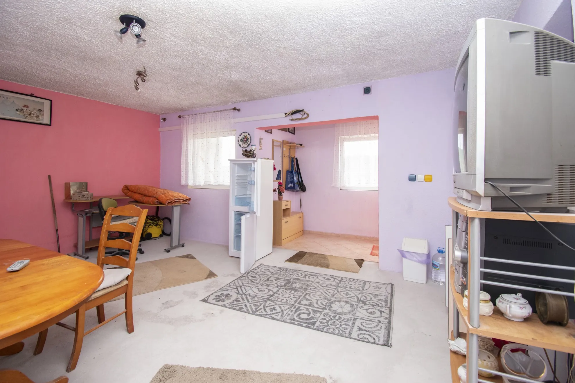 građevinski teren 2896 m2 sa kućom 100m2, bilice - slika 7
