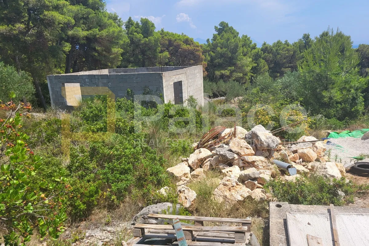 građevinsko zemljište u sumartinu na otoku braču, 914 m2 - slika 3