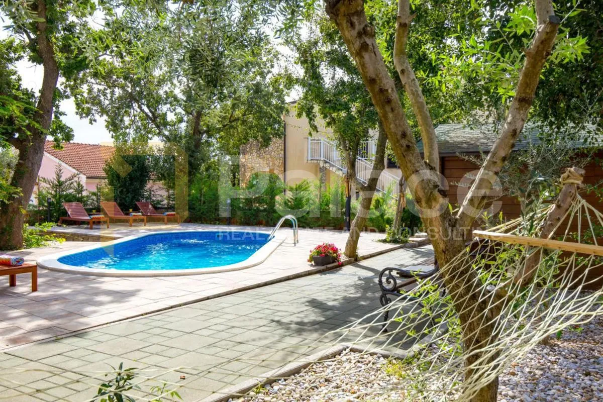 bazen, mir i more – jedinstvena kuća na otoku krku, kornić, 250m2 - slika 5
