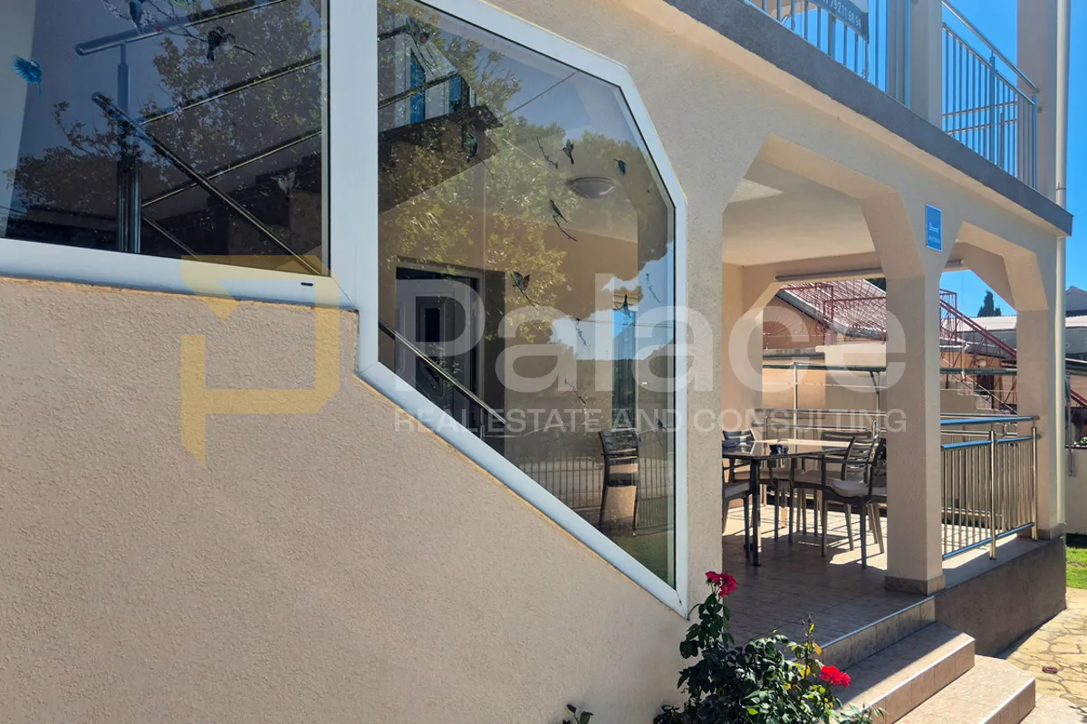 prekrasna samostojeća kuća s pogledom na more, gornji karin 290 m2 - slika 29