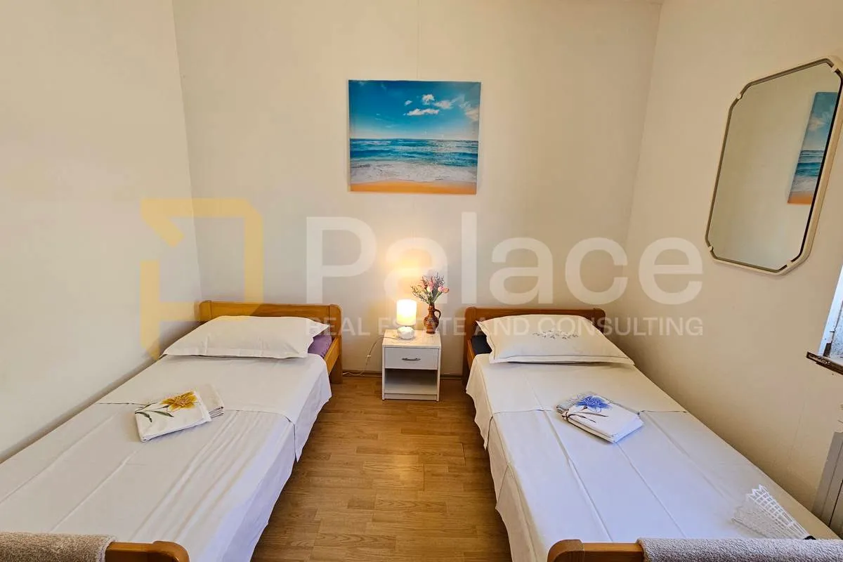 kuća s predivnom okućnicom i pogledom na more, mošćenička draga - slika 22