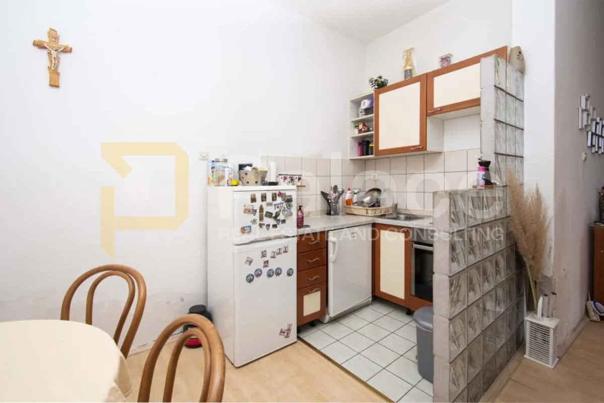 useljivi stan u visokom prizemlju s pogledom, šibeniku, škopinac 93 m2 - slika 3