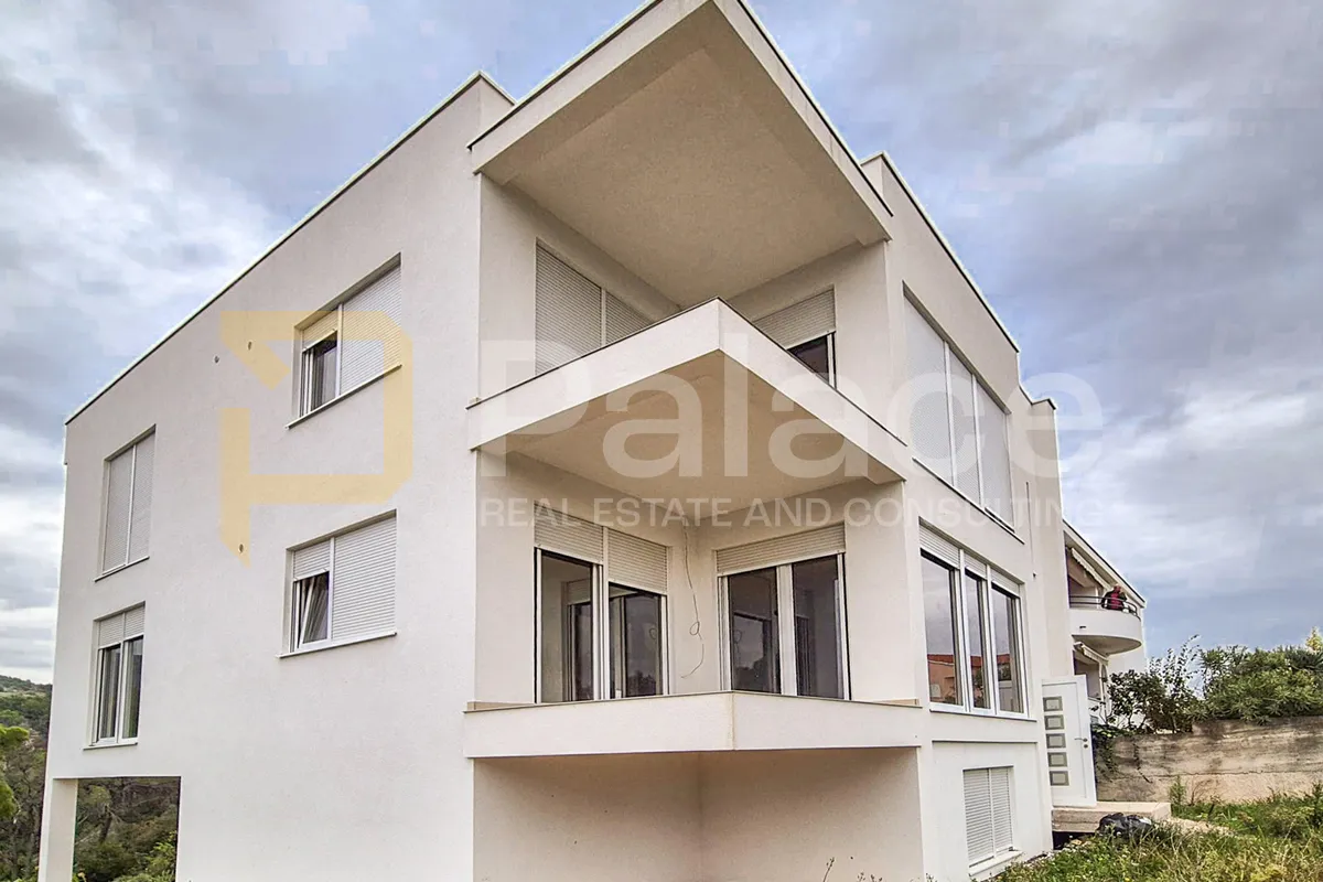 Dvosobni stan u novogradnji, Šibenik, 101 m2