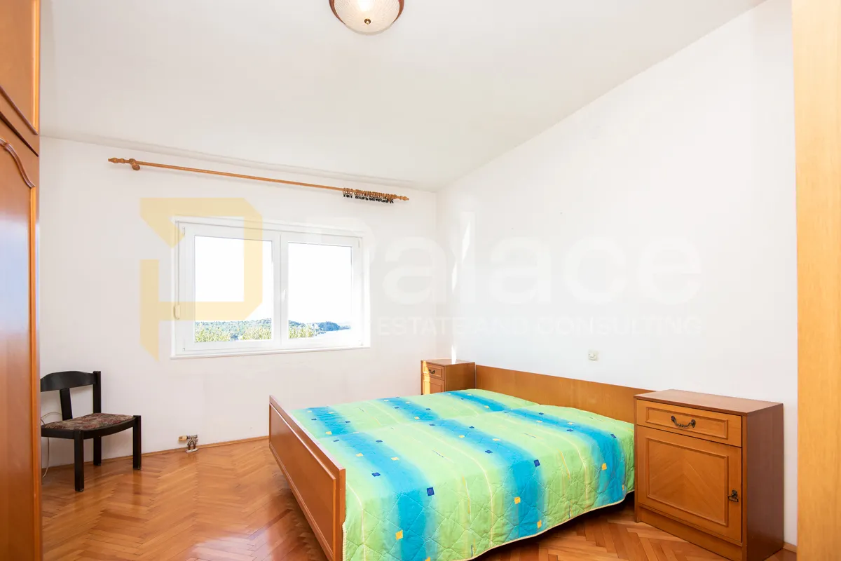 prodaje se stan 64 m2 u centru grada s predivnim pogledom - slika 5