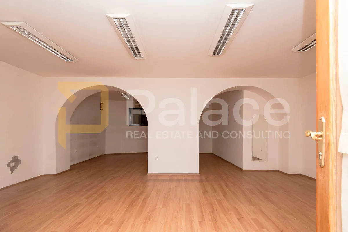 Zakup poslovnog prostora 50m2 - Šibenik centar