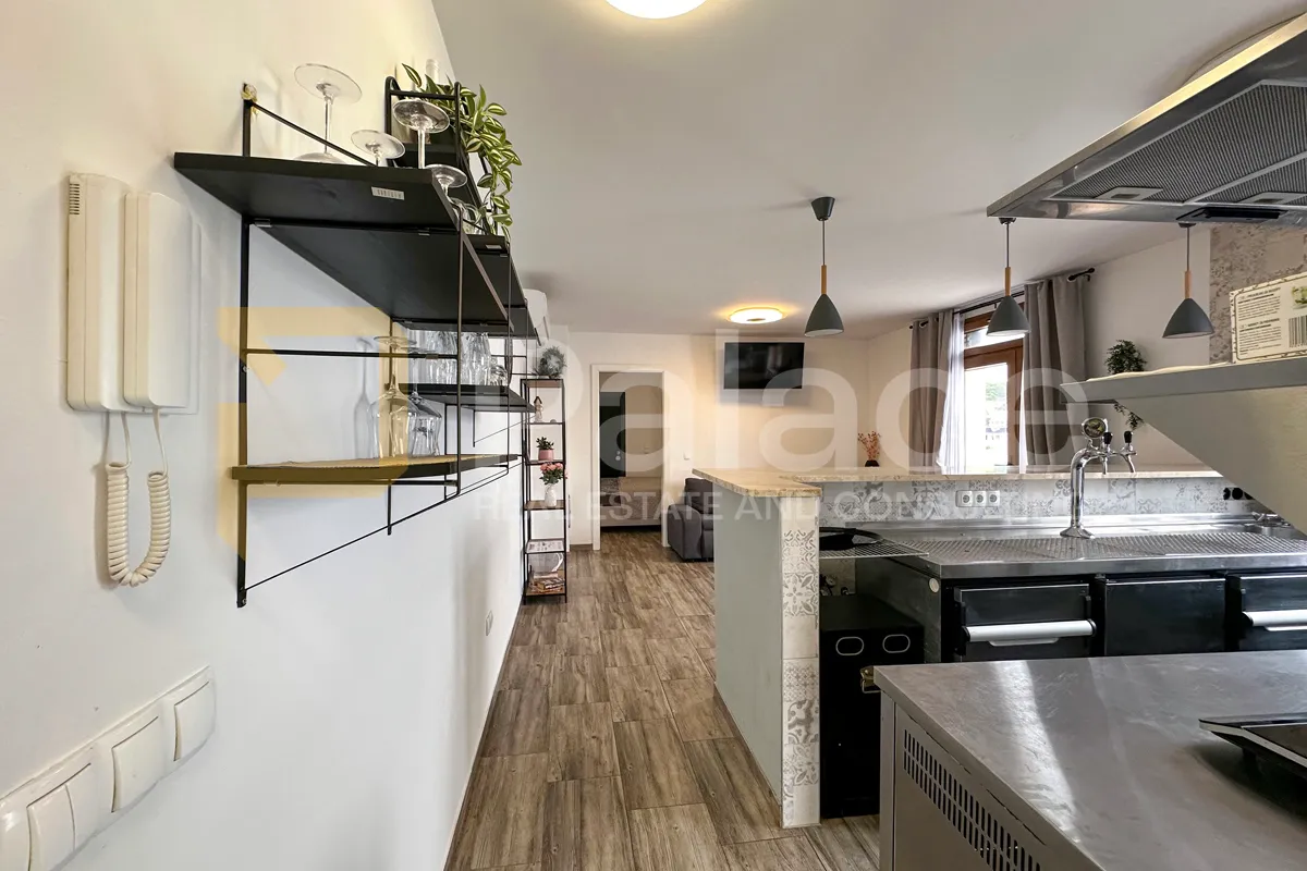 novouređen jednosoban stan prvi red do mora, 49 m2 - tisno - slika 4