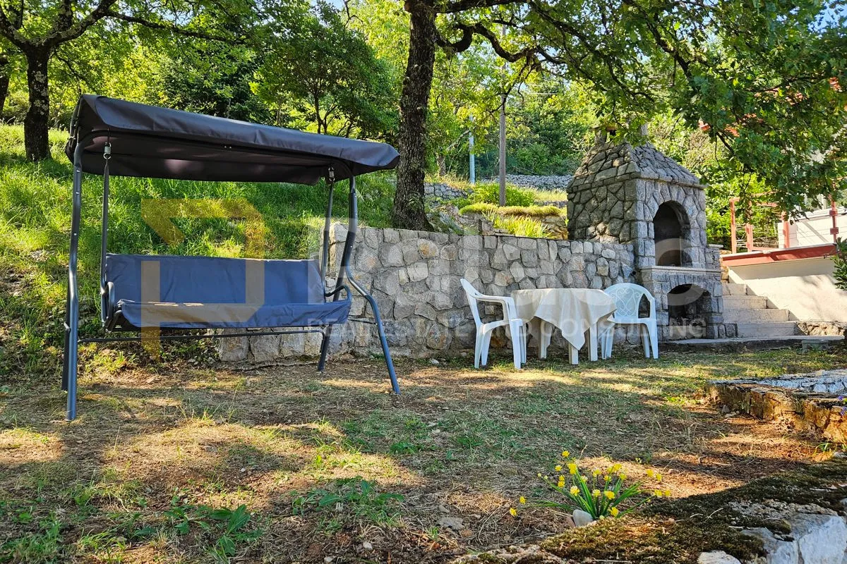 kuća s predivnom okućnicom i pogledom na more, mošćenička draga - slika 27