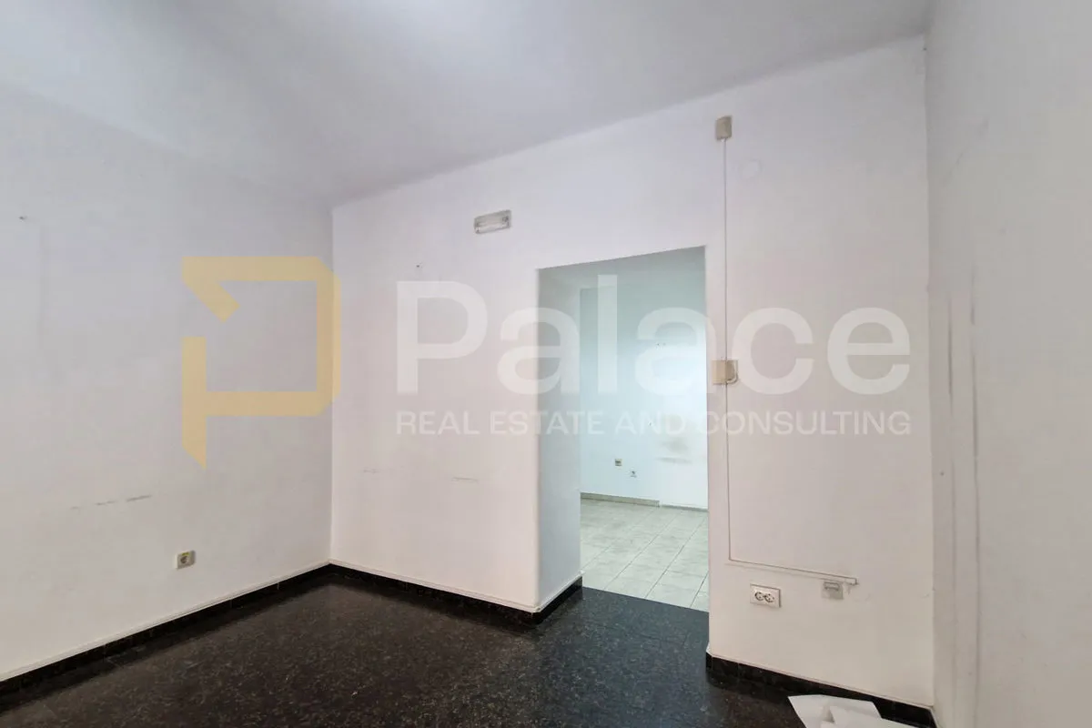 poslovni prostor s izlogom u centru rijeke, 30m2 - slika 3