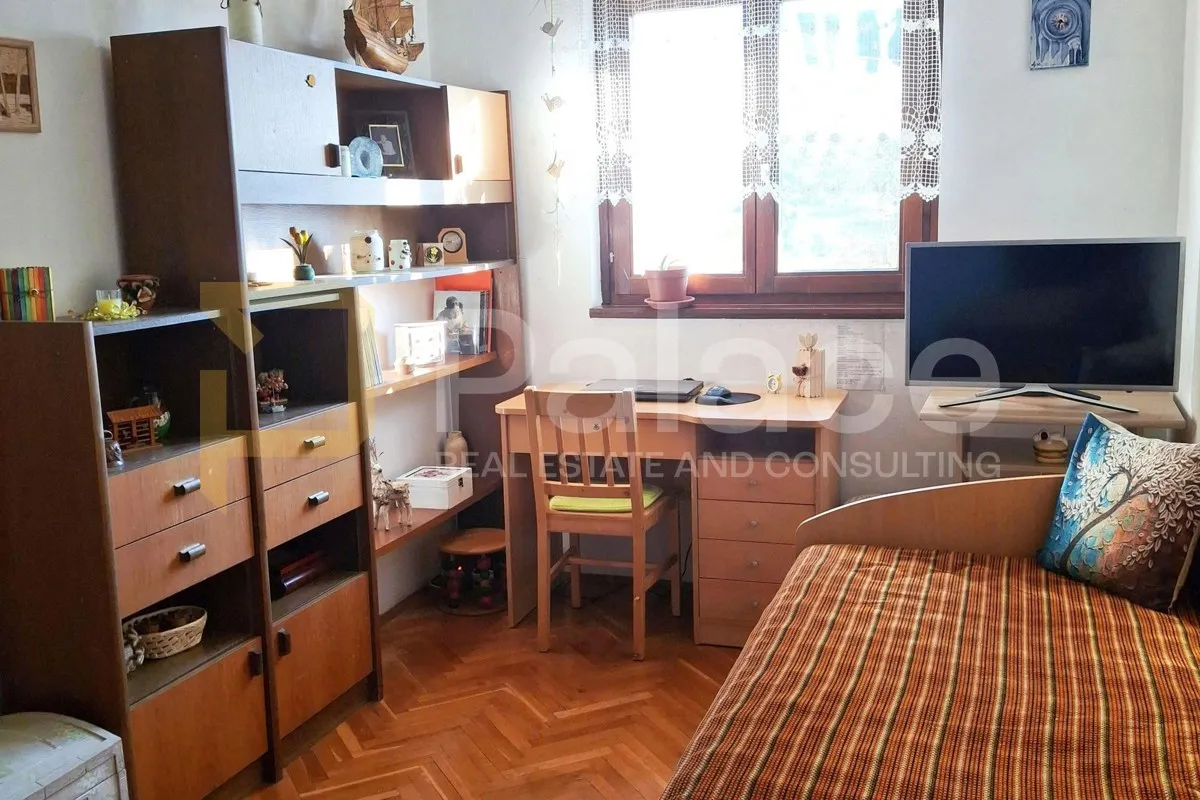 trosoban stan s pogledom na more, 95m2 + 31m2 terasa, dugi rat - slika 9