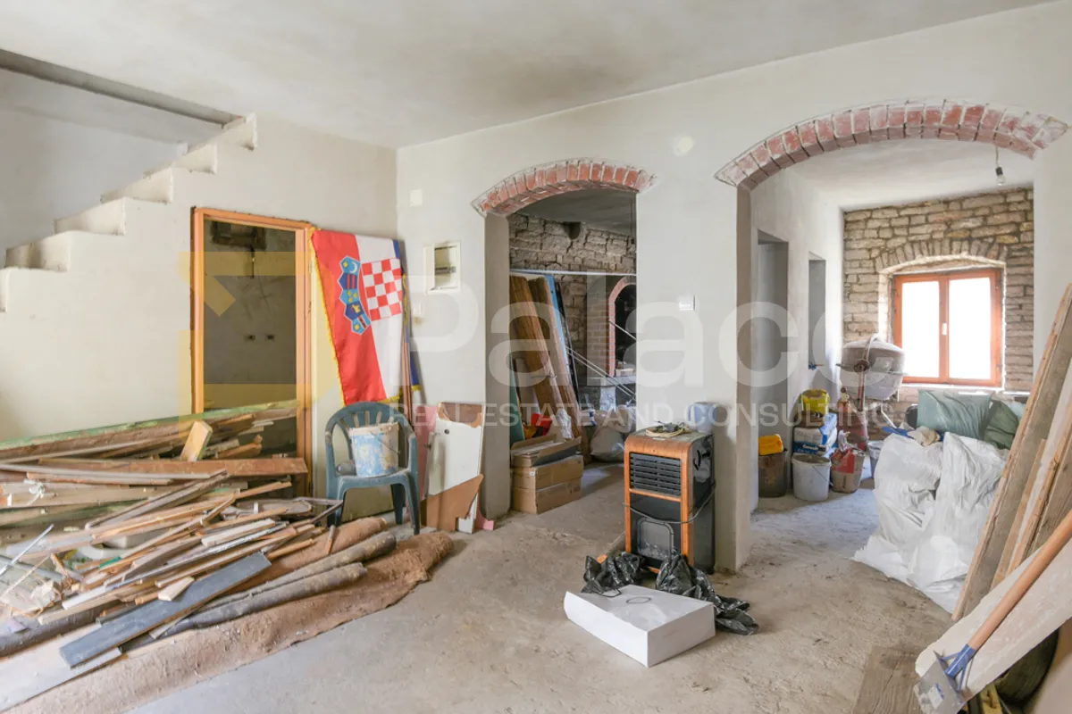 kamena kuća na 3 etaže u srcu staroga šibenika, kulturno dobro, 150 m2 - slika 12