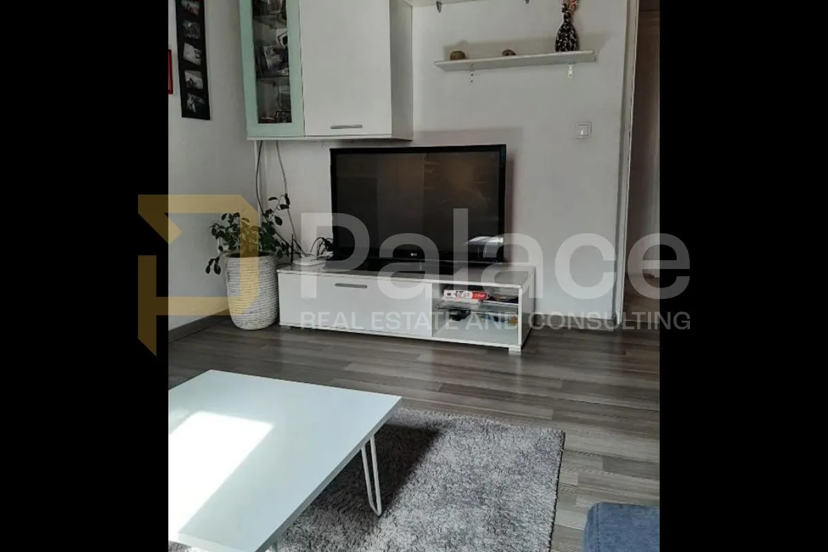 Prodaje se predivan stan s pogledom na more – Postira, otok Brač