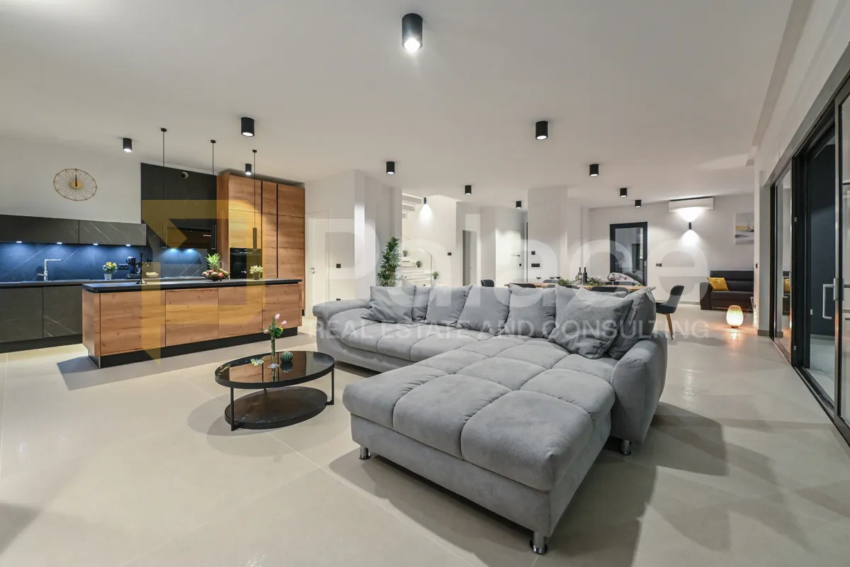 novalja : luksuzna vila 310 m2 s bazenom - slika 15