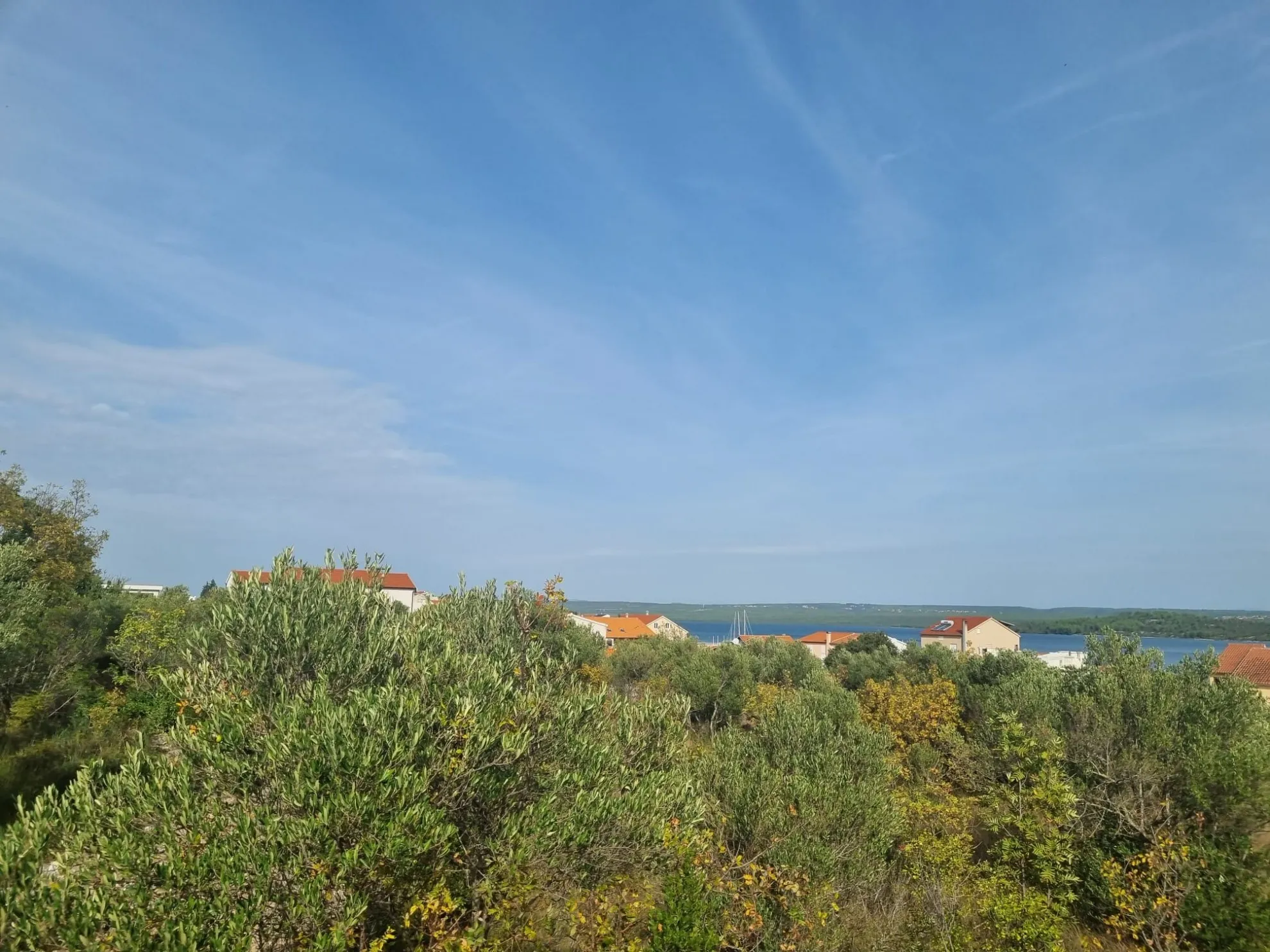 građevinsko zemljište nedaleko mora, bilice, stubalj, 1396 m2 - slika 3