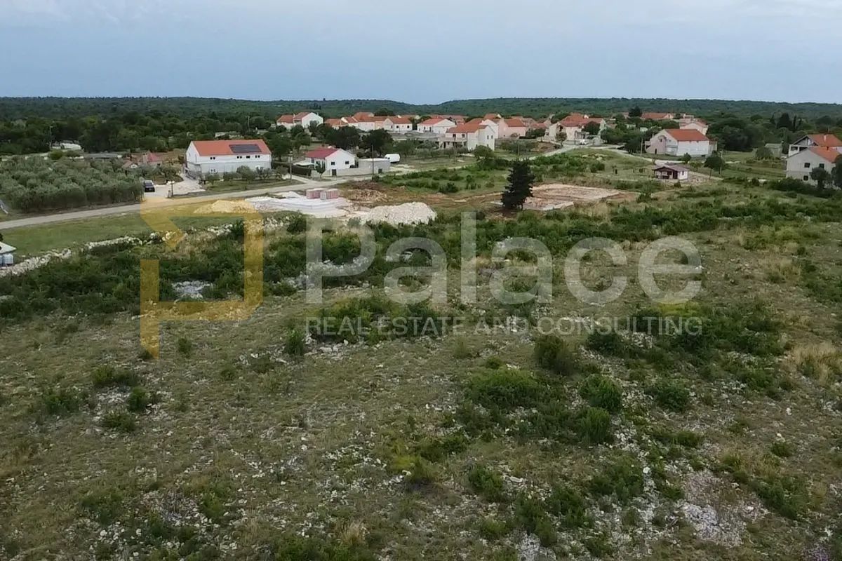 pridraga : građevinsko zemljište sa idejnim projektom 663 m2 - slika 3