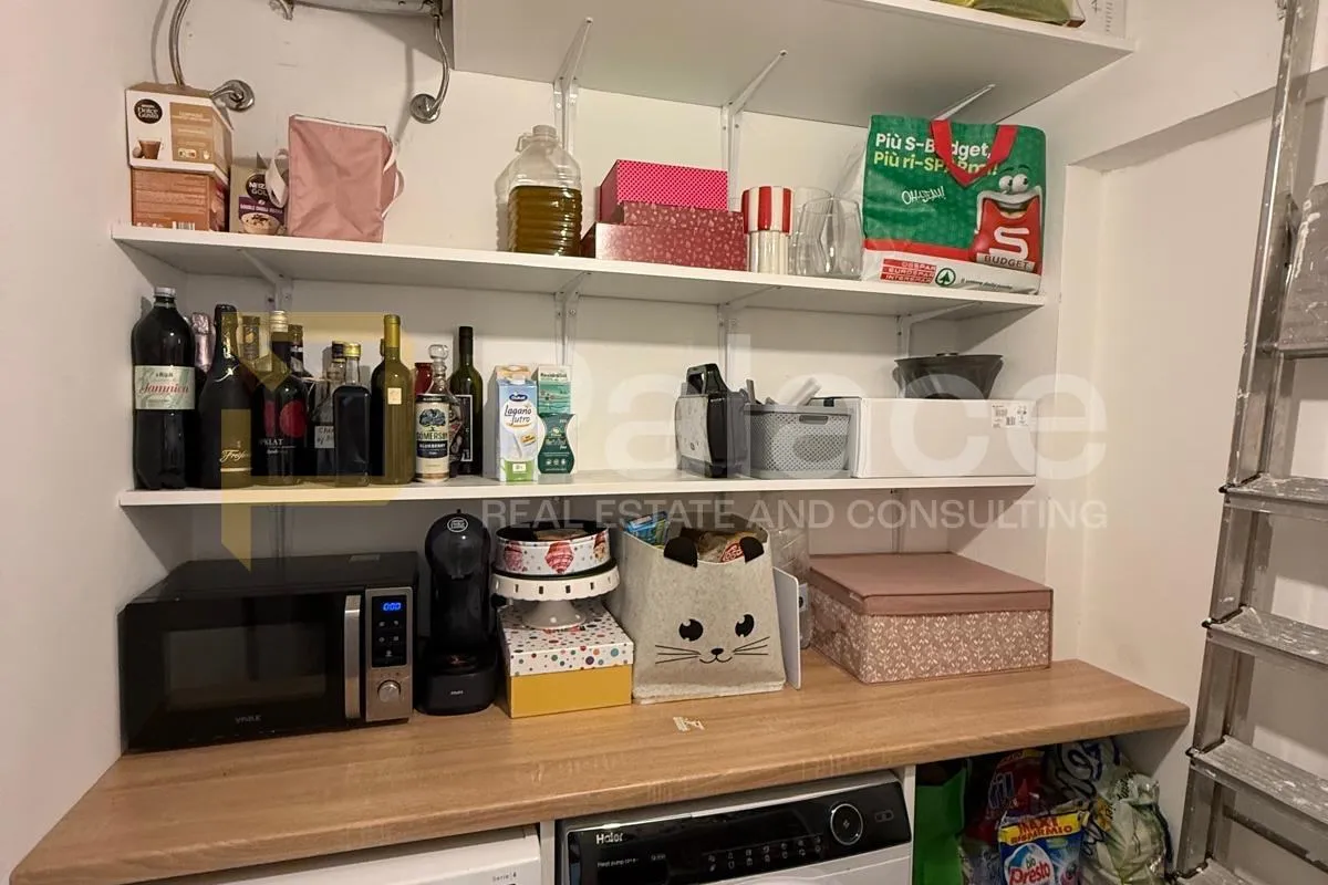 komforan 3‑sobni stan 105 m² + 2 parkirna mjesta, pogled na more - slika 15
