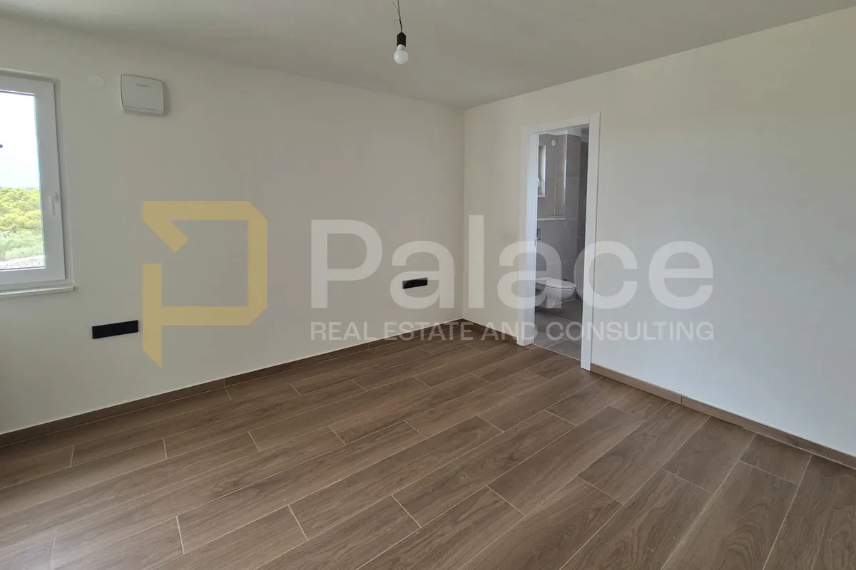dvoetažni stan u novogradnji, 110m2 , jezera - slika 8