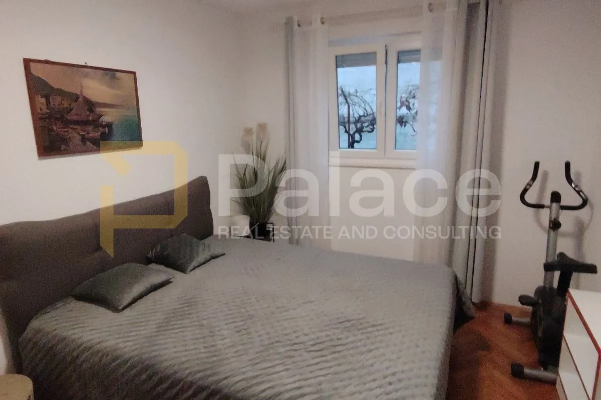novouređen 2-sobni stan 54,63 m2 s vrtom i pogledom na more, podstrana - slika 6