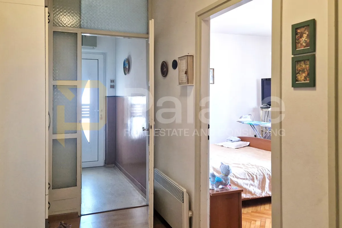komforan trosoban stan u kući s pogledom, 2 parkinga, šibenik 133 m2 - slika 15