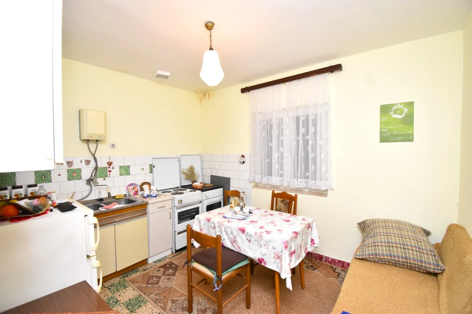 samostojeća prizemnica s velikim vrtom, predgrađe šibenika, 128 m2 - slika 7