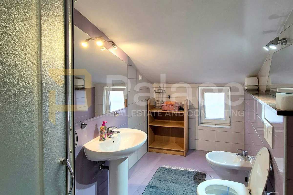 prilika! prodaja samostojeće kuće sa 4 apartmana, 347 m2, pula - slika 7