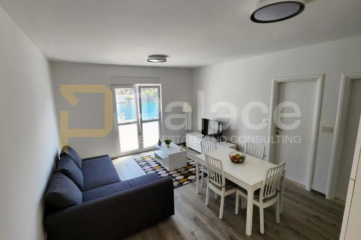 moderno opremljena apartmanska kuća, 1. red do mora, selca - slika 15