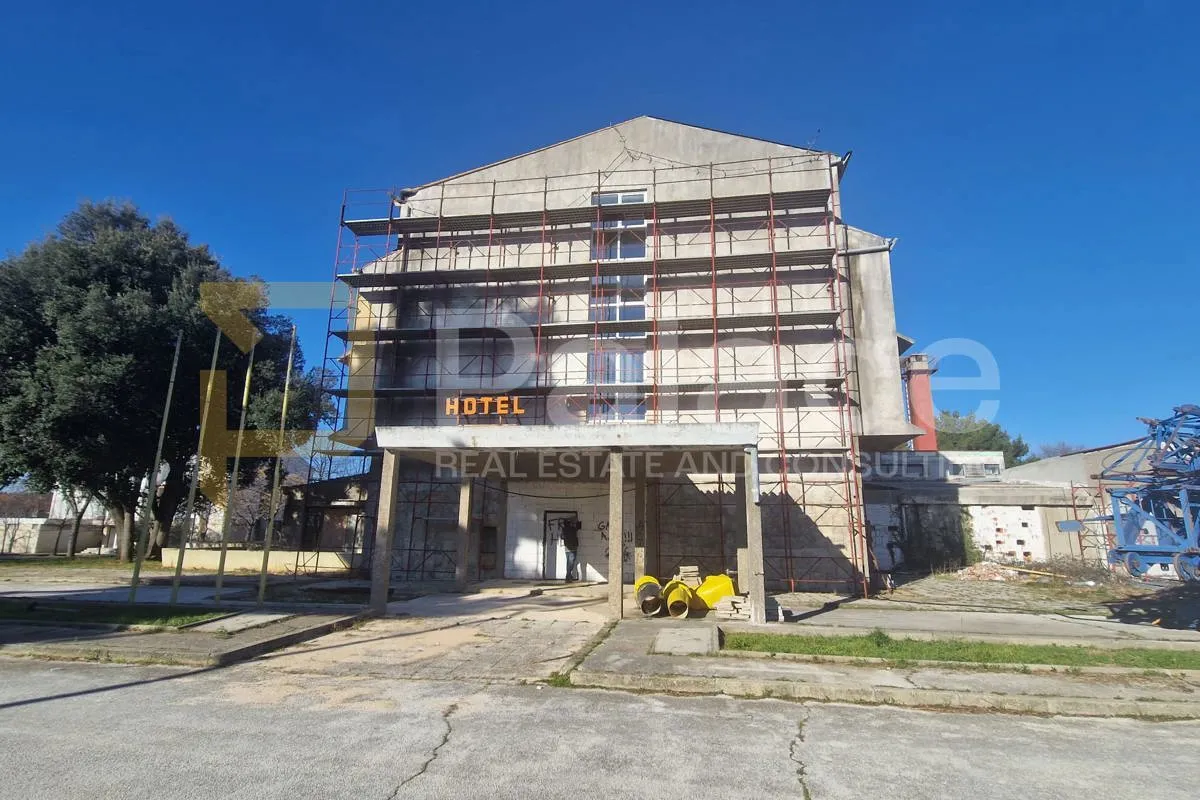 jedinstvena prilika: hotel za renovaciju u centru benkovca - slika 14