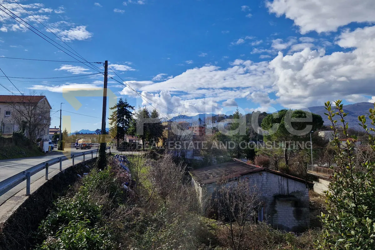 Građevinsko zemljište na odličnoj lokaciji, Kastav - 737 m²