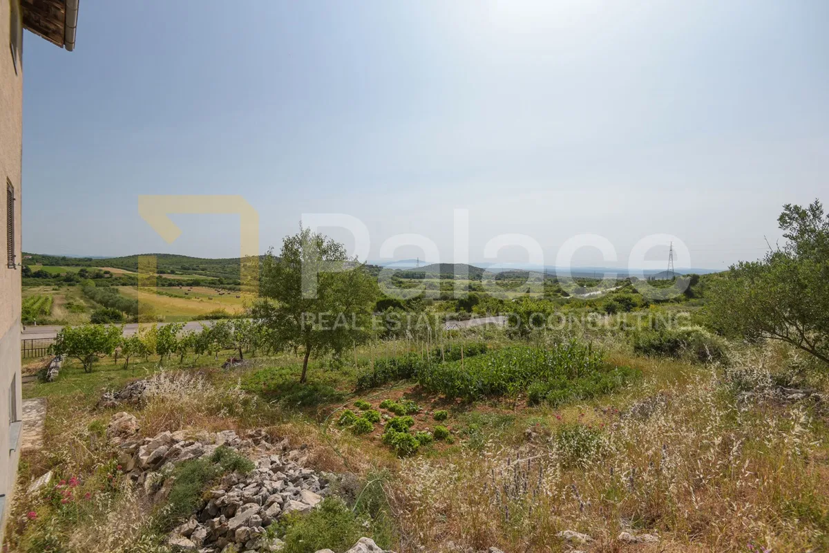 stambeno poslovna kuća s velikom okućnicom, stankovci-crljenik, 300 m2 - slika 27