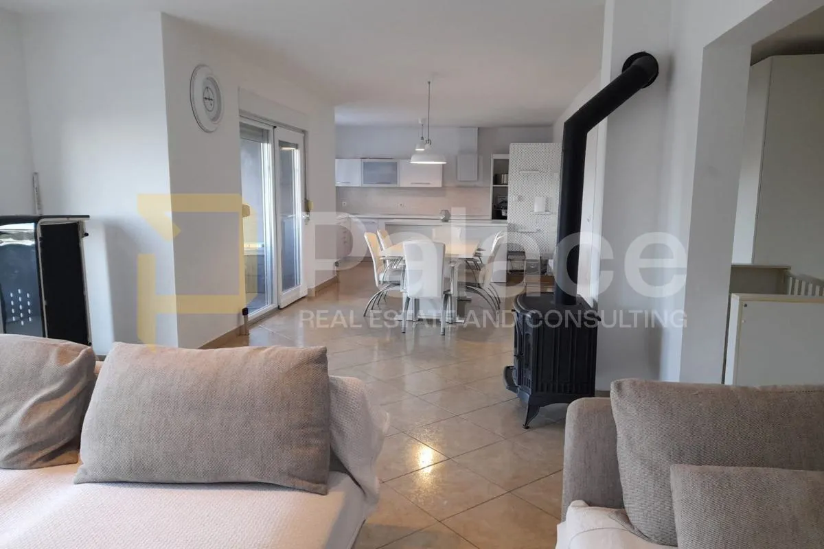 Trosobni stan s pogledom na more 148m2 - Bibinje