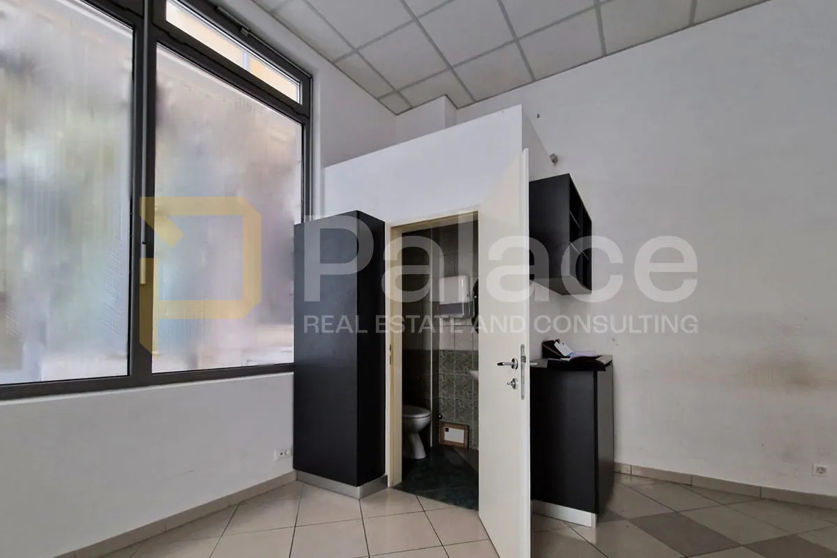 idealan poslovni prostor u srcu rijeke s izlogom, 29,65m2 - slika 5