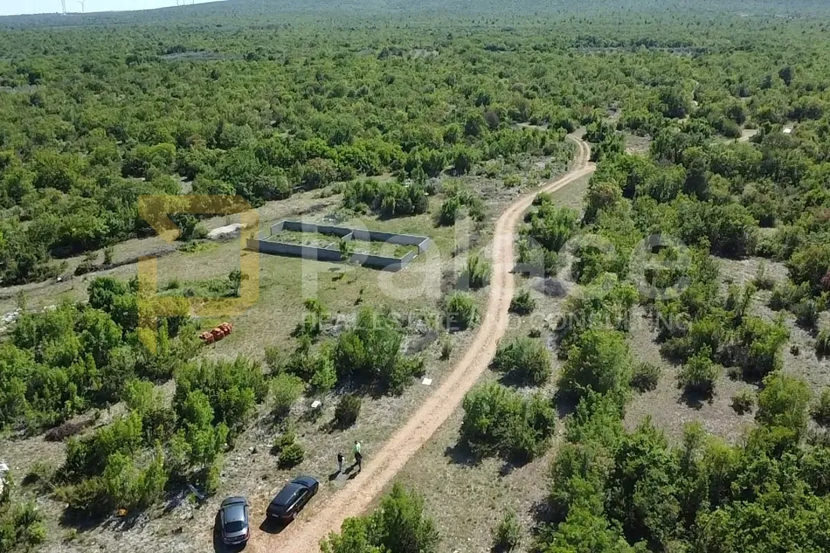 pridraga : građevinsko zemljište 429 m2 - slika 2