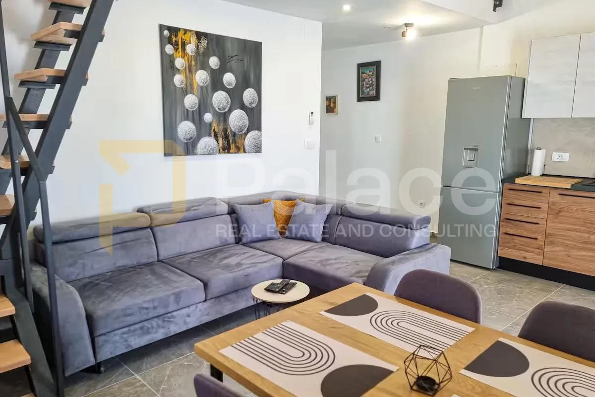 volosko – prekrasan 2s+db s terasom | najam 800 € + režije - slika 4