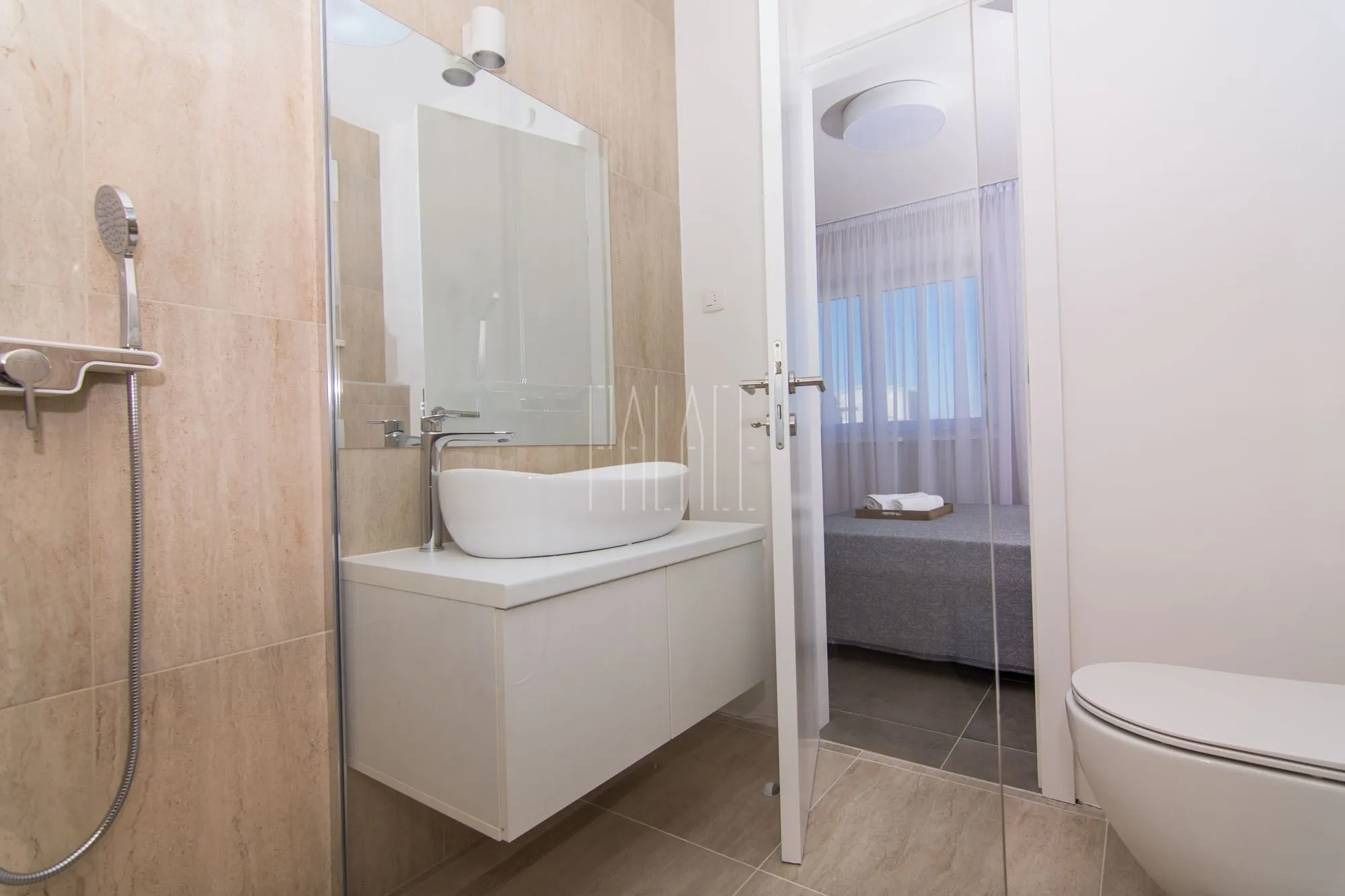 dvije luksuzne vile, kaštel kambelovac - slika 6