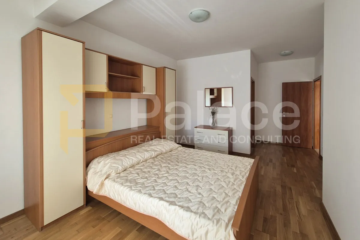 kuća s velikim dvorištem u centru vodica, 531m2 - slika 7