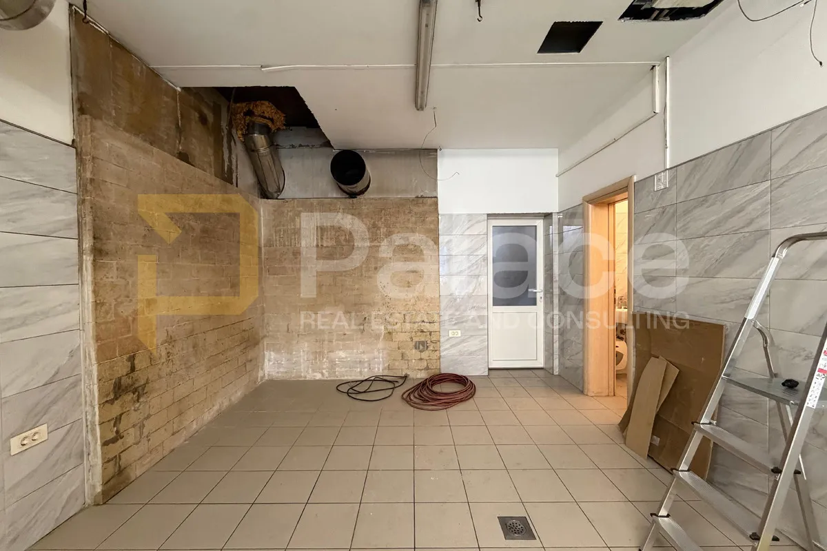 poslovni prostor 46 m2 na frekventnoj lokaciji - slika 2