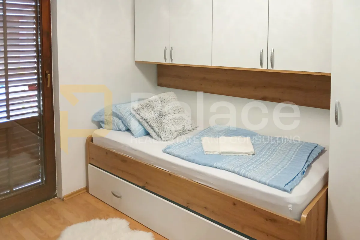 trosoban stan sa okućnicom i dodatnim pomoćnim objektom, 117m2- bilice - slika 8