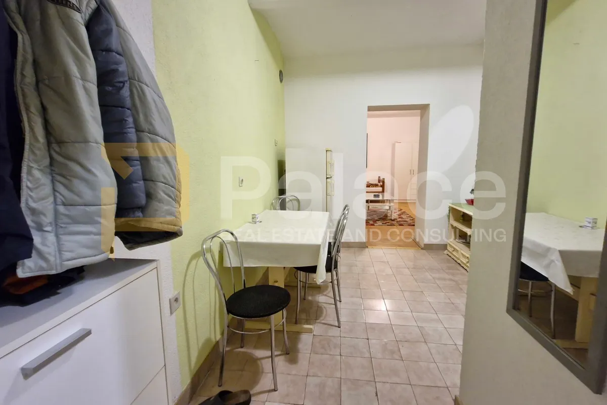 prodaja stana u centru - idealno za najam studentima - slika 10