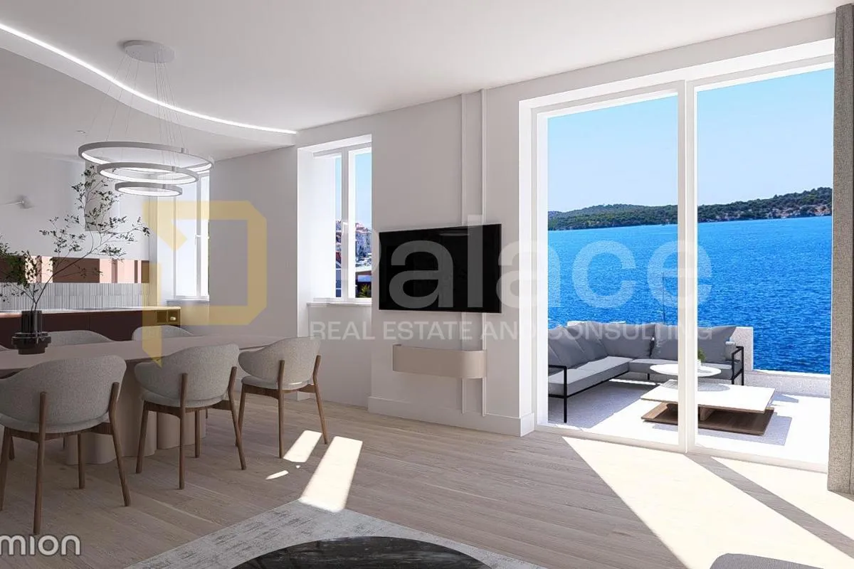 Luksuzni opremljen stan na jedinstvenoj lokaciji u Šibeniku sa spektakularnim pogledom na grad 129m2