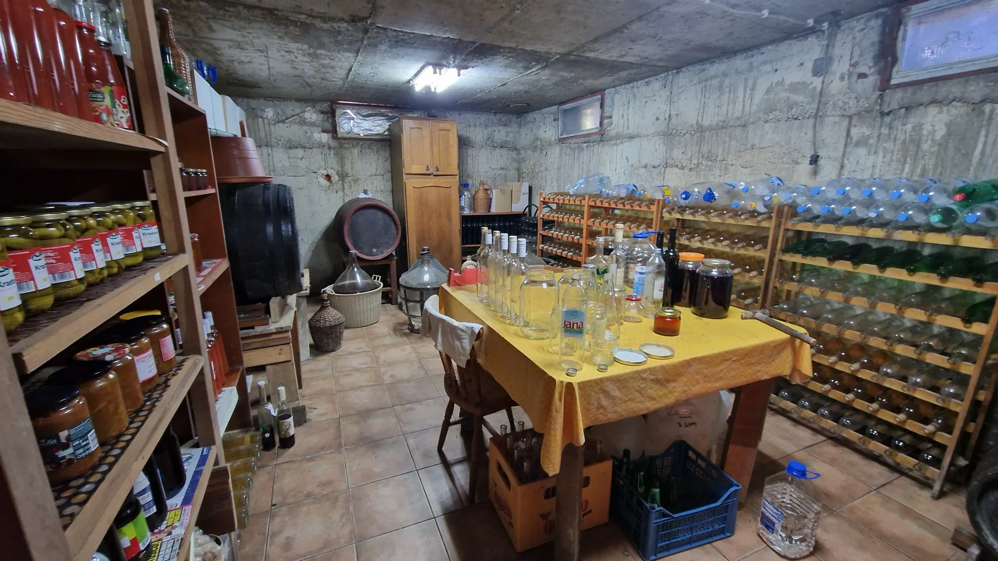prodaja kuće s vinogradom dalj planina - slika 10