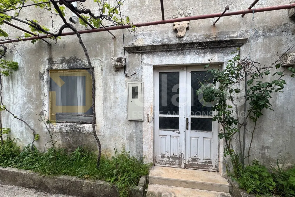 tradicionalna kamena kuća za obnovu s pogledom na more - orebić - slika 3