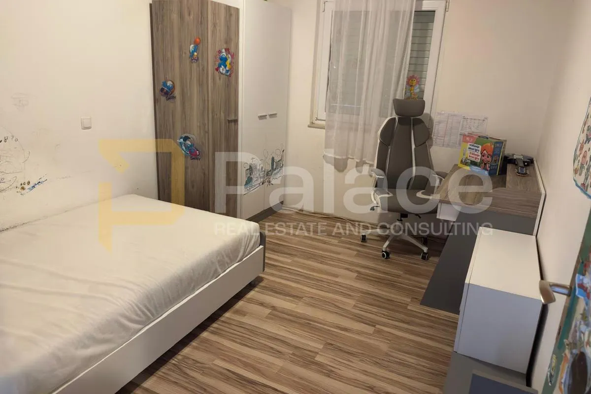 prostrana dvokatnica s okućnicom i garažom u kaštel sućurcu, 309,46 m2 - slika 5