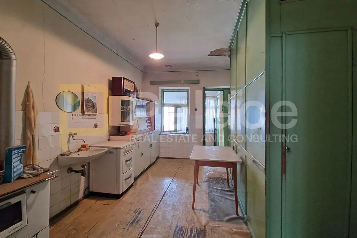 centar delnica – kuća, dvorište i gospodarski objekt, 345 m² - slika 11