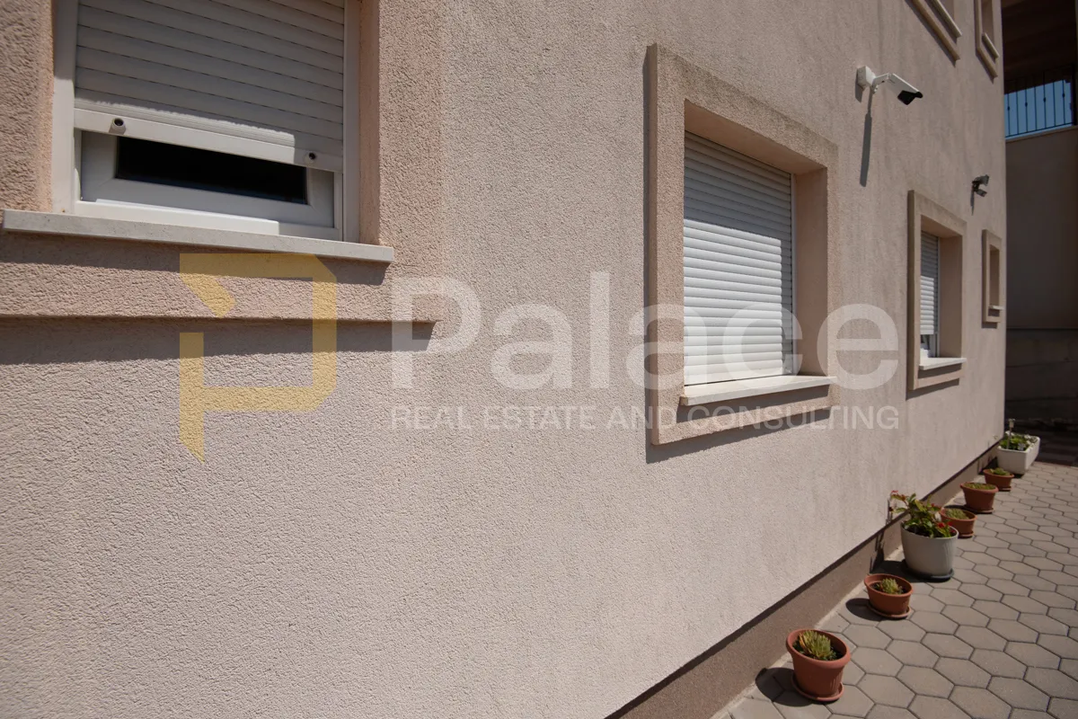 apartmanska kuća s pogledom na more, rogoznica - slika 12