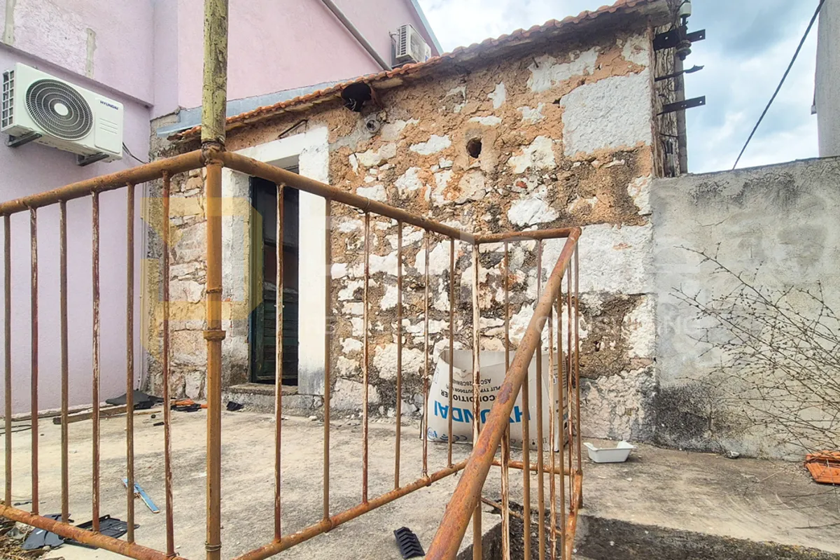 povoljno: dvije kamene kuće s velikim dvorištem, bilice 90 m2 - slika 4